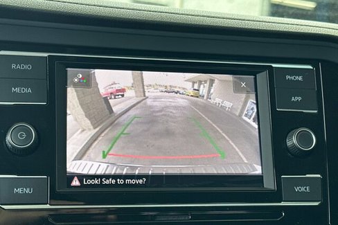 New 2024 Volkswagen Jetta SE image 18