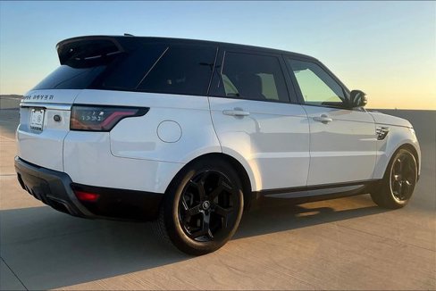 Used 2018 Land Rover Range Rover Sport HSE image 4