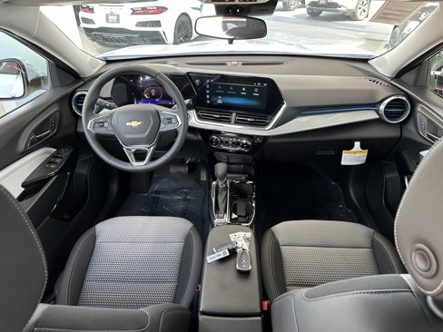 New 2025 Chevrolet Trax LT w/ Driver Confidence Package image 19