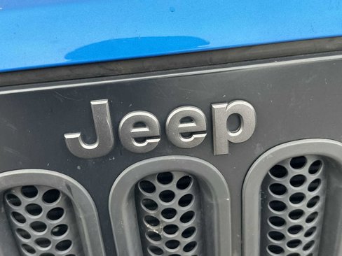 Used 2016 Jeep Wrangler Unlimited Sport image 10