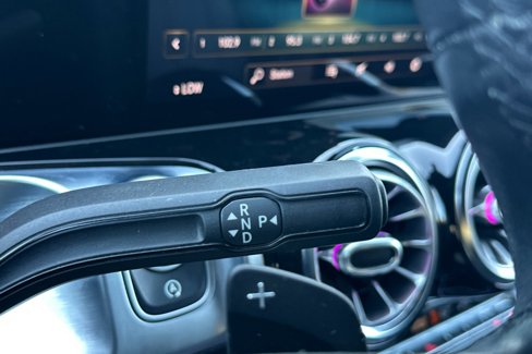 Certified 2021 Mercedes-Benz GLB 250 4MATIC image 21