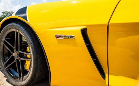 Used 2006 Chevrolet Corvette Z06 w/ Preferred Equipment Group image 36