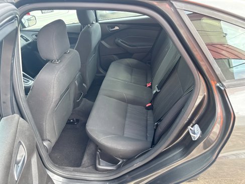 Used 2016 Ford Focus SE image 14