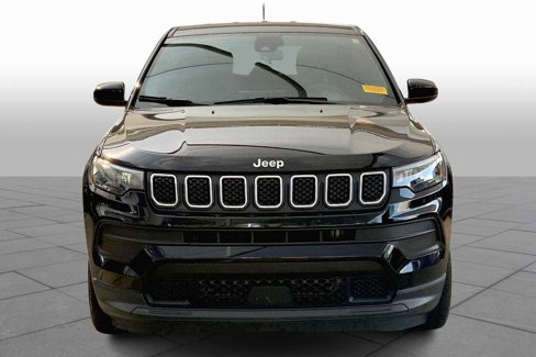 Certified 2023 Jeep Compass Sport image 3