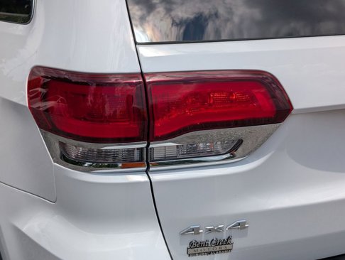 Used 2022 Jeep Grand Cherokee Limited image 11