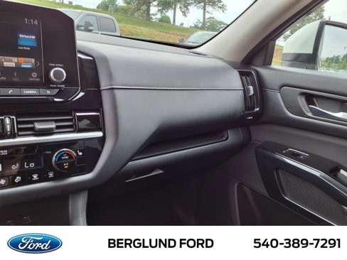 Used 2022 Nissan Pathfinder SV image 28