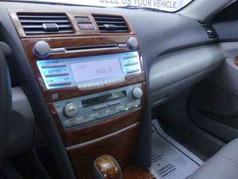 Used 2009 Toyota Camry XLE image 9