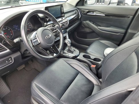 Used 2021 Kia Seltos EX image 14