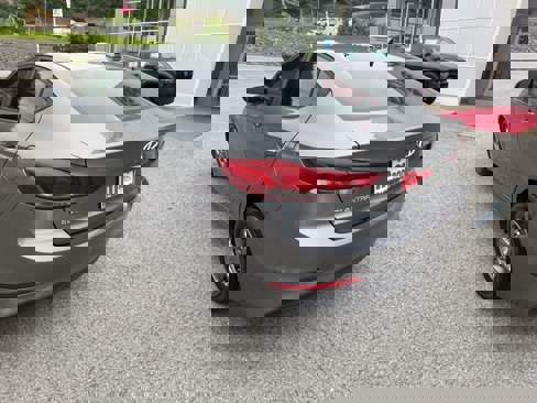Used 2018 Hyundai Elantra ECO w/ Cargo Package image 9