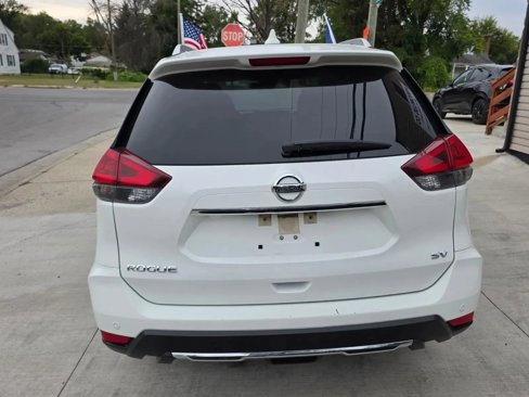Used 2020 Nissan Rogue SV image 6
