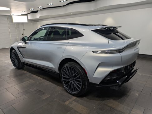 Used 2024 Aston Martin DBX 707 image 2