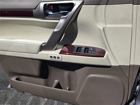Used 2017 Lexus GX 460 image 14