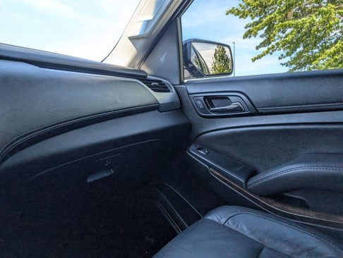 Used 2018 Chevrolet Tahoe LT w/ LT Signature Package image 32