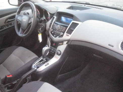 Used 2014 Chevrolet Cruze LS image 21