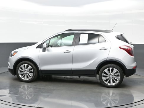 Used 2019 Buick Encore Preferred image 3