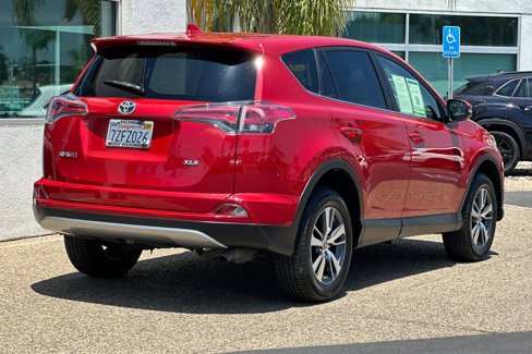 Used 2017 Toyota RAV4 XLE image 4