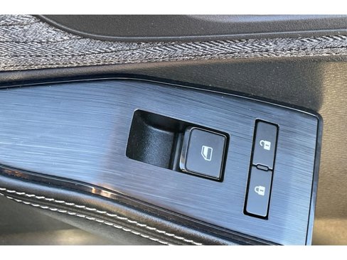 Used 2021 Nissan Rogue SV image 20