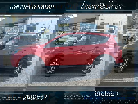 Used 2017 Toyota RAV4 LE image 1
