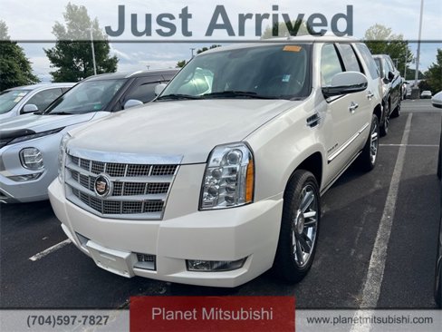 Used 2013 Cadillac Escalade Platinum image 1