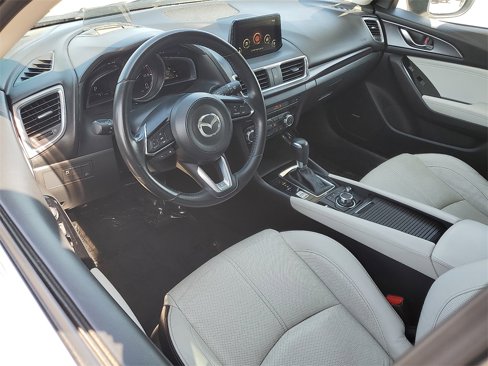 Used 2017 MAZDA MAZDA3 Grand Touring image 4