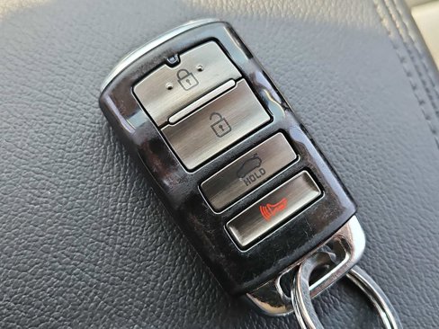 Used 2019 Kia Cadenza Premium image 34