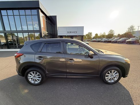 Used 2016 MAZDA CX-5 Touring image 12