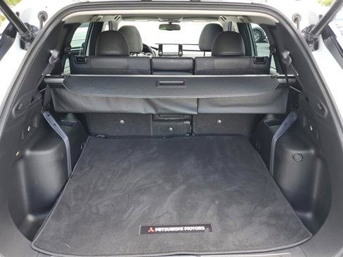 Used 2023 Mitsubishi Outlander SEL image 11