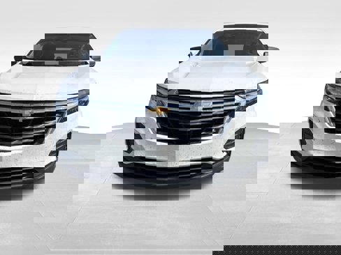 Used 2023 Chevrolet Equinox LS w/ LS Convenience Package image 2