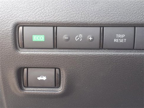 Used 2024 Nissan Sentra SV image 19