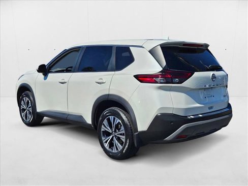 Used 2022 Nissan Rogue SV image 8
