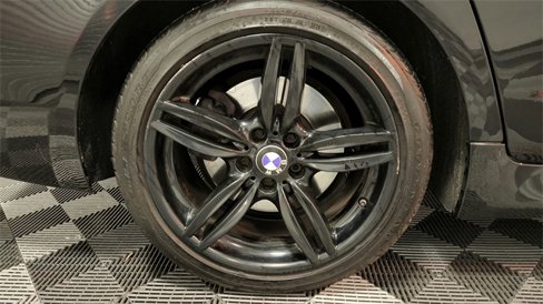 Used 2013 BMW 550i xDrive Sedan image 22