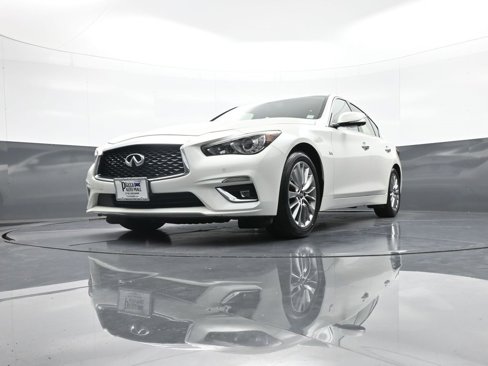 Used 2018 INFINITI Q50 Luxe w/ Essential Package (3.0T Luxe) image 25