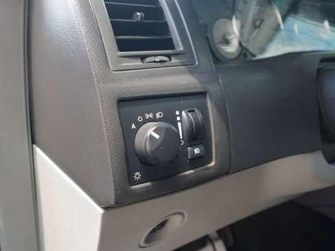 Used 2007 Chrysler 300 C image 18