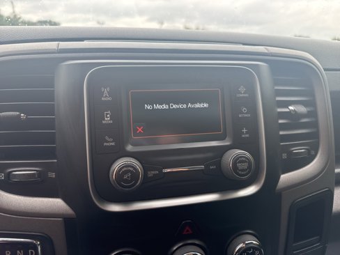 Used 2015 RAM 1500 Express image 25