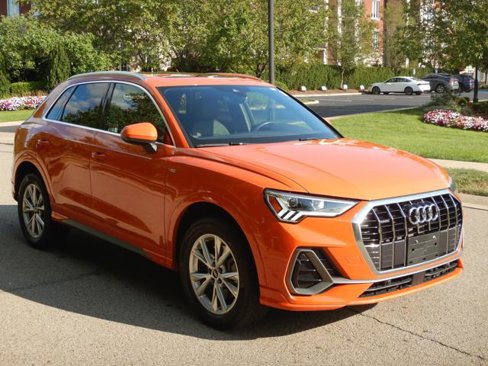 Used 2023 Audi Q3 2.0T Premium image 3