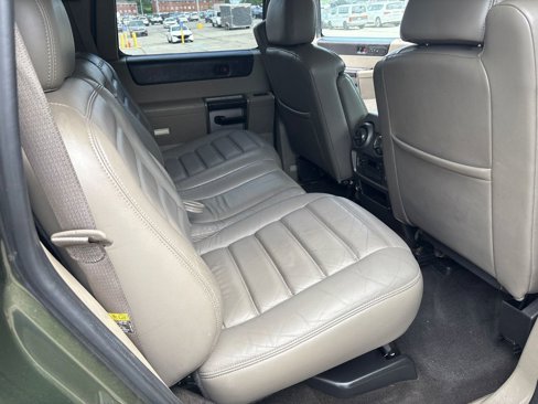 Used 2003 HUMMER H2 Luxury w/ Preferred Equipment Group image 41