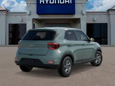 New 2025 Hyundai Venue SE image 4