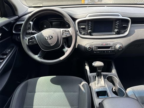 Used 2019 Kia Sorento LX image 8