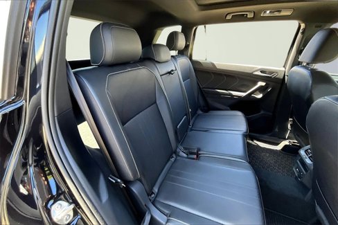 Used 2024 Volkswagen Tiguan SE R-Line image 27