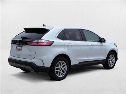 Used 2024 Ford Edge SEL image 5