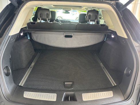 Used 2017 Cadillac XT5 Luxury image 30