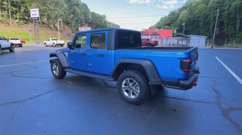 Used 2022 Jeep Gladiator Rubicon w/ LED Lighting Group image 6