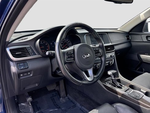 Used 2018 Kia Optima EX w/ Premium Package image 10