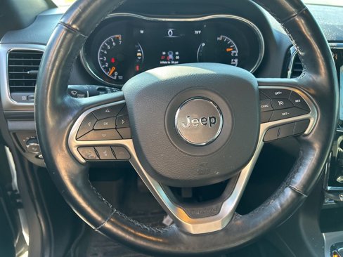 Used 2022 Jeep Grand Cherokee Laredo X image 9