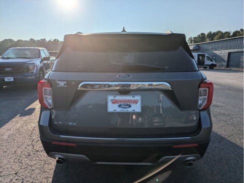 Certified 2022 Ford Explorer Limited w/ Equipment Group 301A image 10