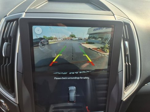 Used 2022 Ford Edge SEL w/ Convenience Package image 17