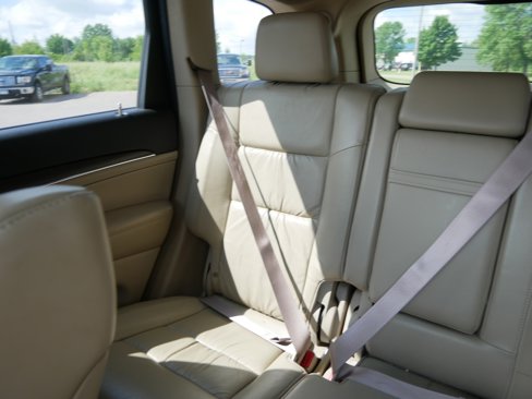 Used 2014 Jeep Grand Cherokee Limited image 12