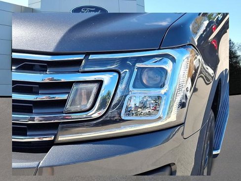 Certified 2018 Ford Expedition Max XLT w/ Equipment Group 202A image 7