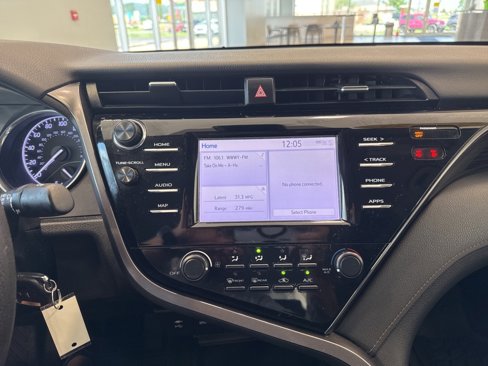 Used 2019 Toyota Camry LE image 28