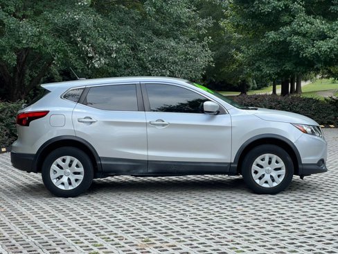Used 2019 Nissan Rogue Sport S image 4